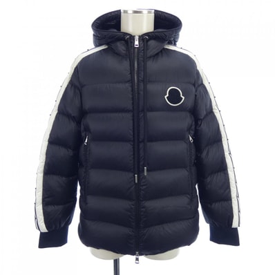 モンクレール MONCLER ダウンジャケット