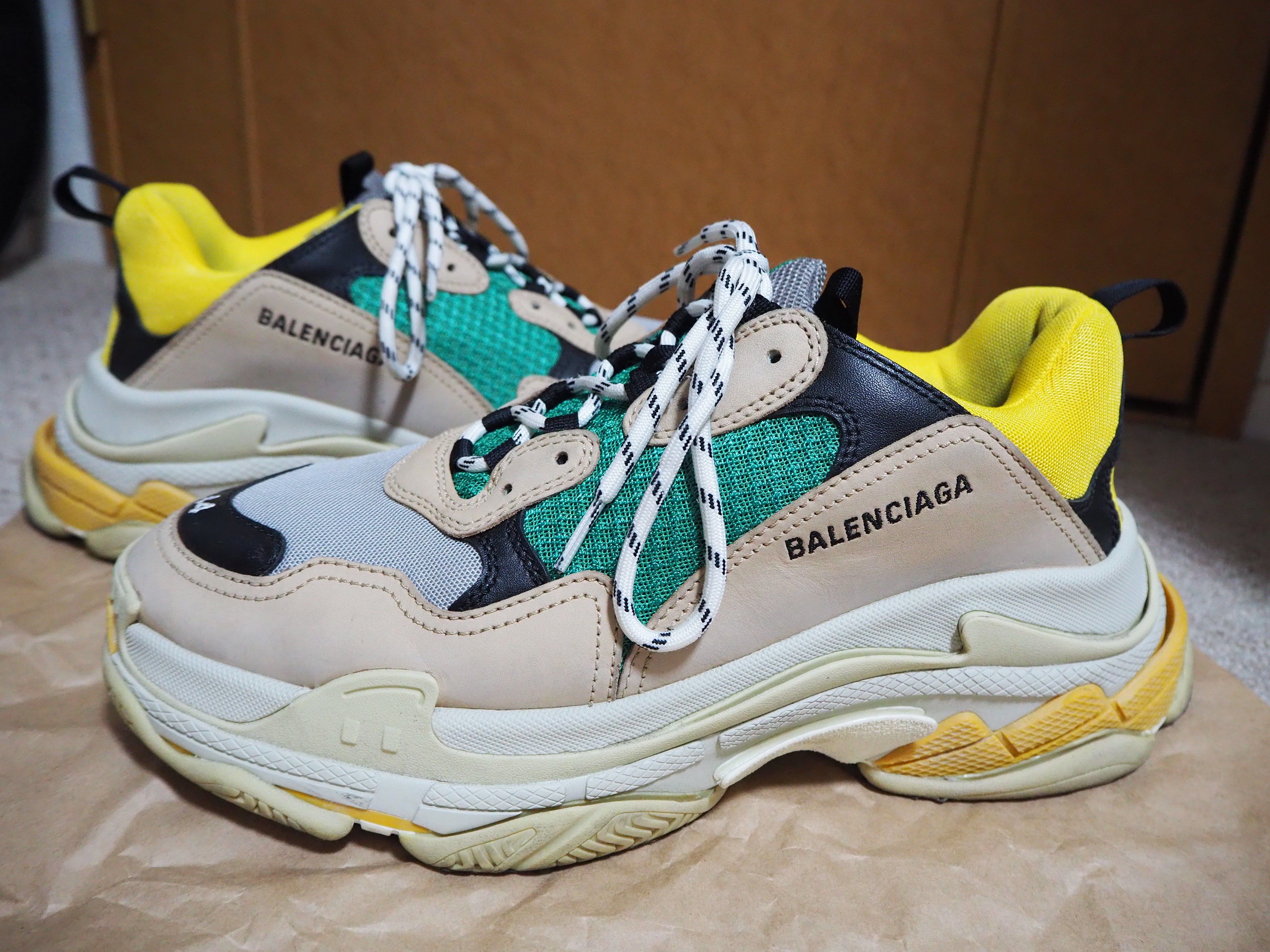 TRIPLE S スニーカー