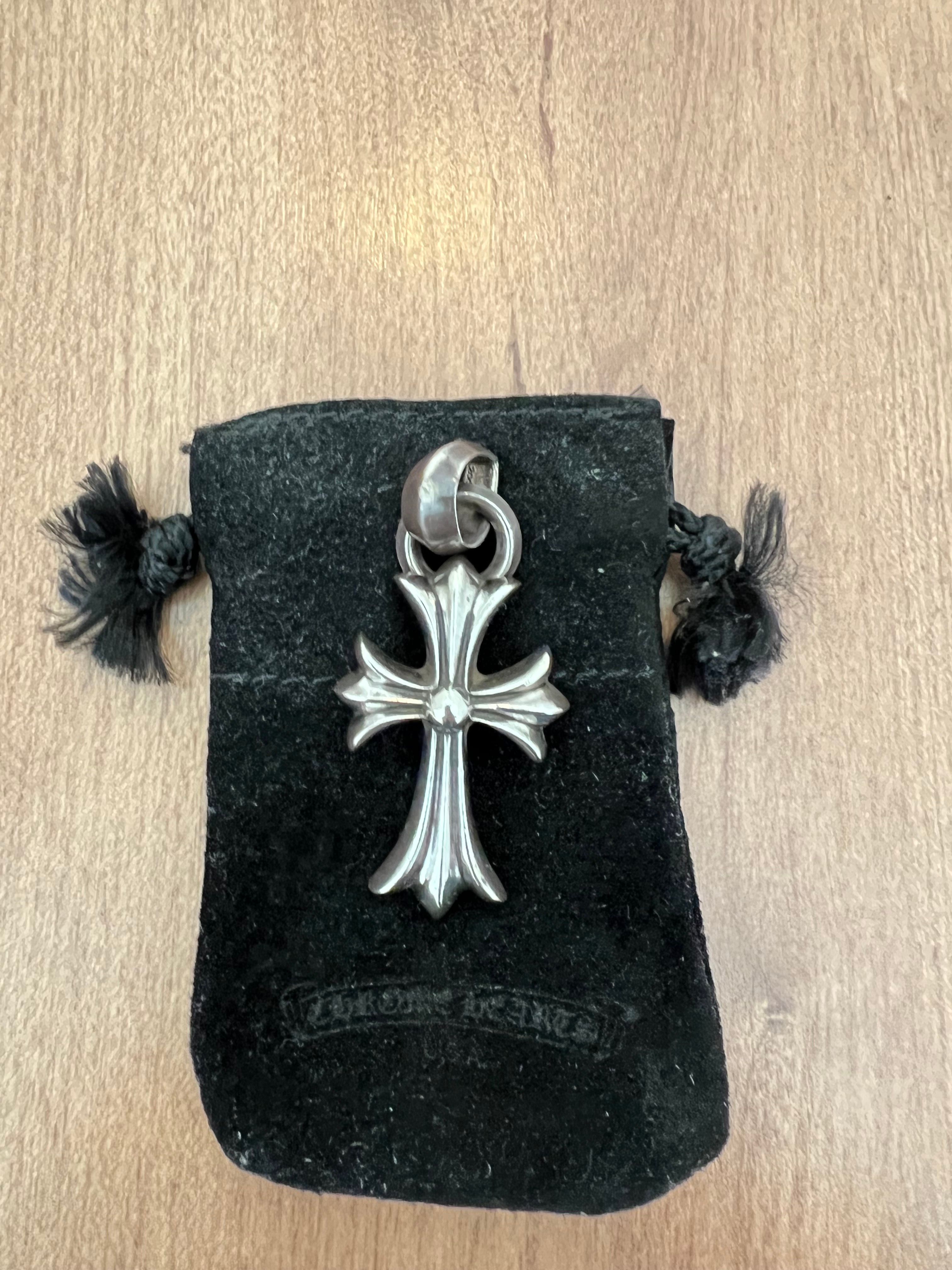 Chrome Hearts CH Cross Pendant Small / Plain Bail "Silver"