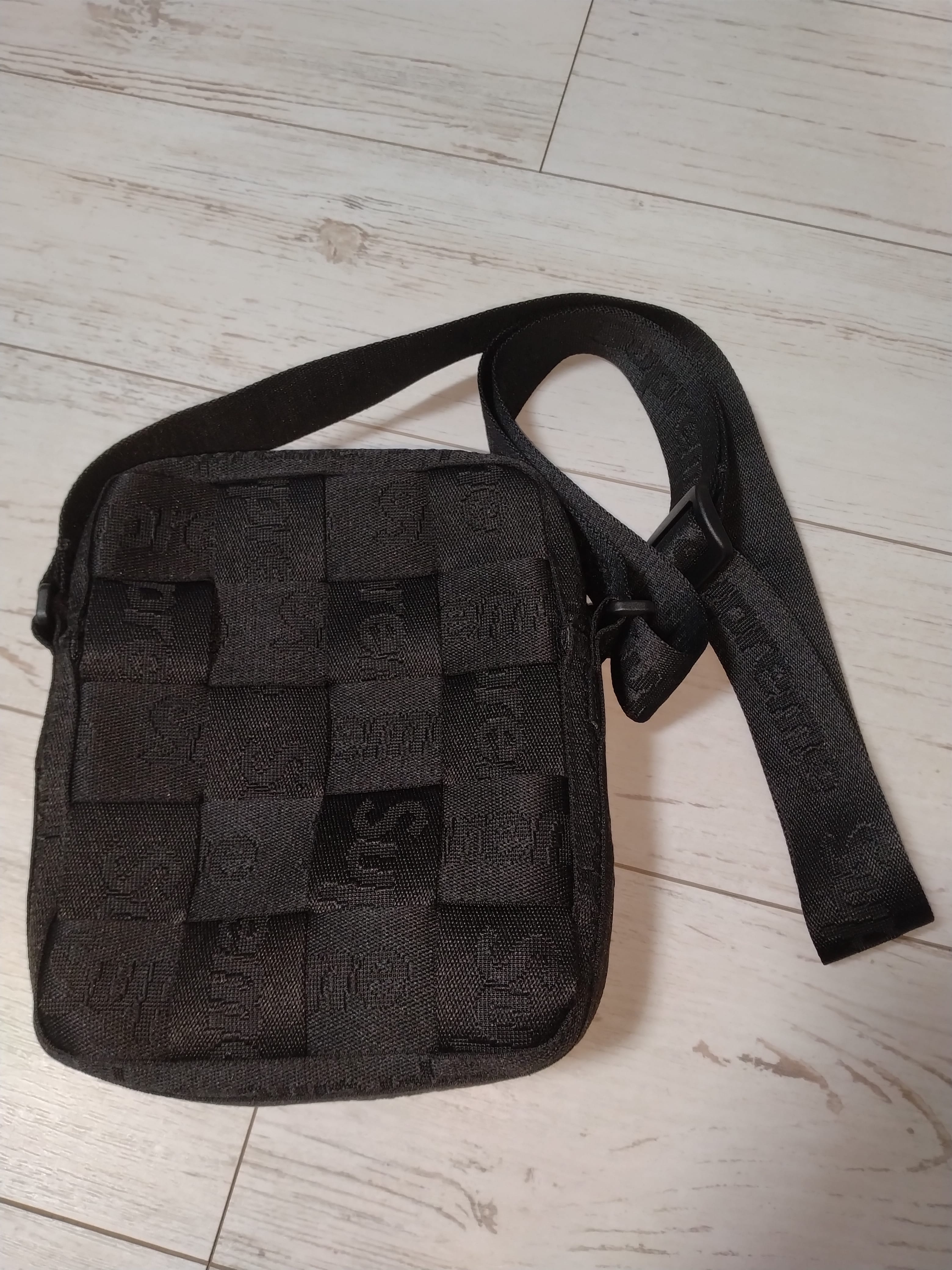 Supreme Woven Shoulder Bag 