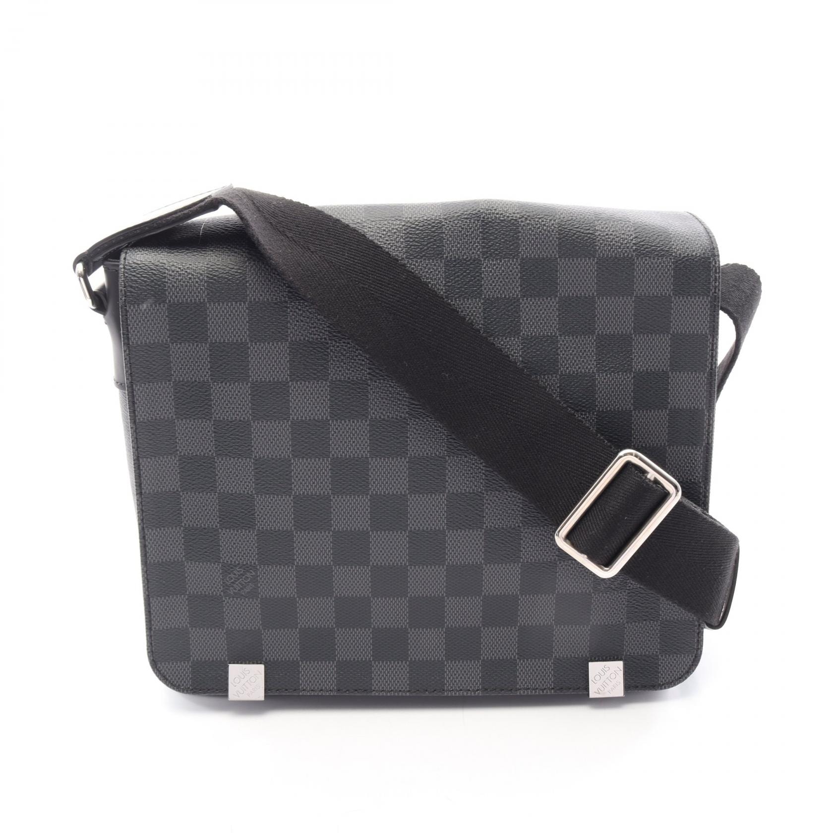 ルイ・ヴィトン LOUIS VUITTON ディストリクトPM NM ショルダーバッグ バッグ PVCコーティングキャンバス レザー ダミエ・グラフィット メンズ ブラック系 N41028 【中古】