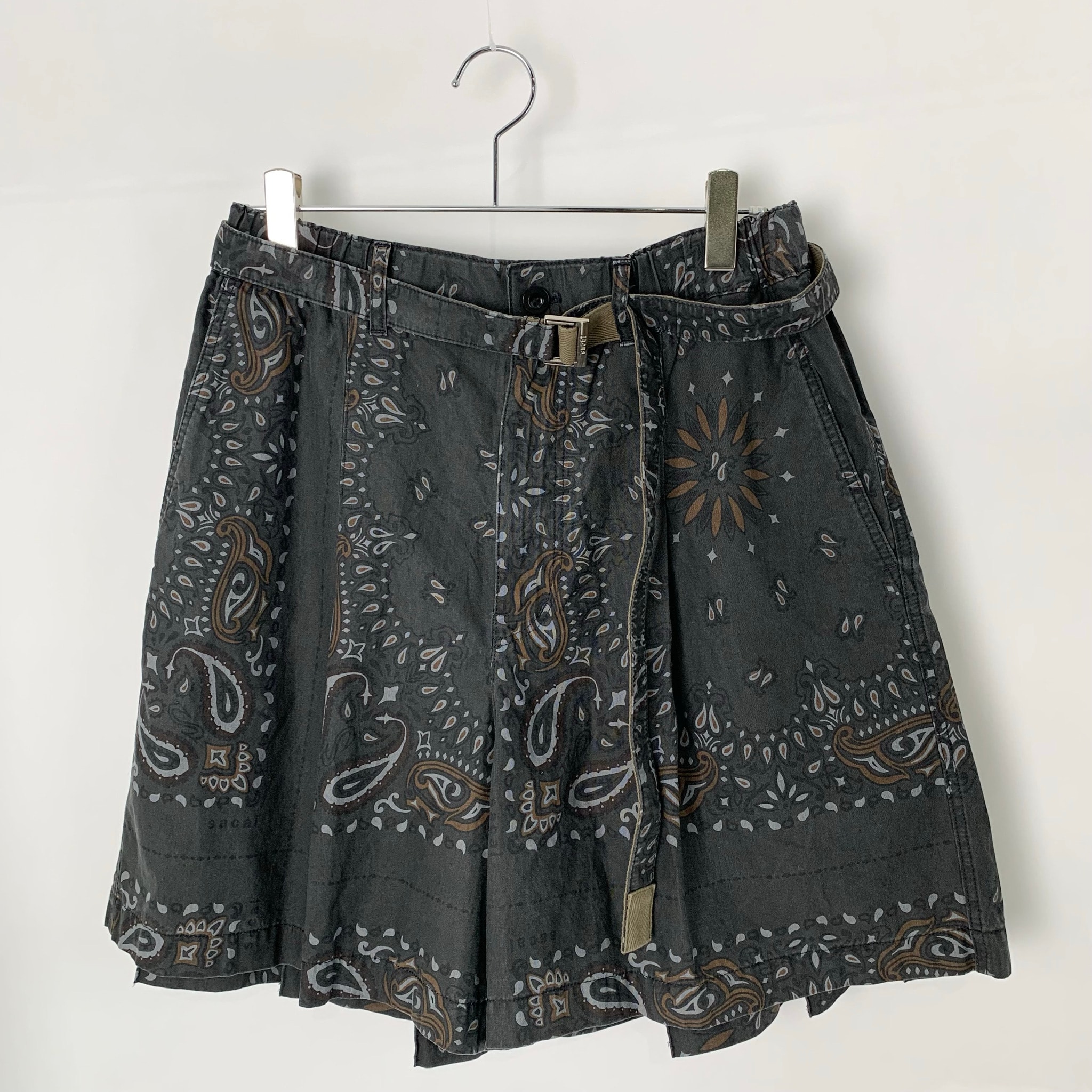 sacai Bandana Print Shorts "Charcoal"