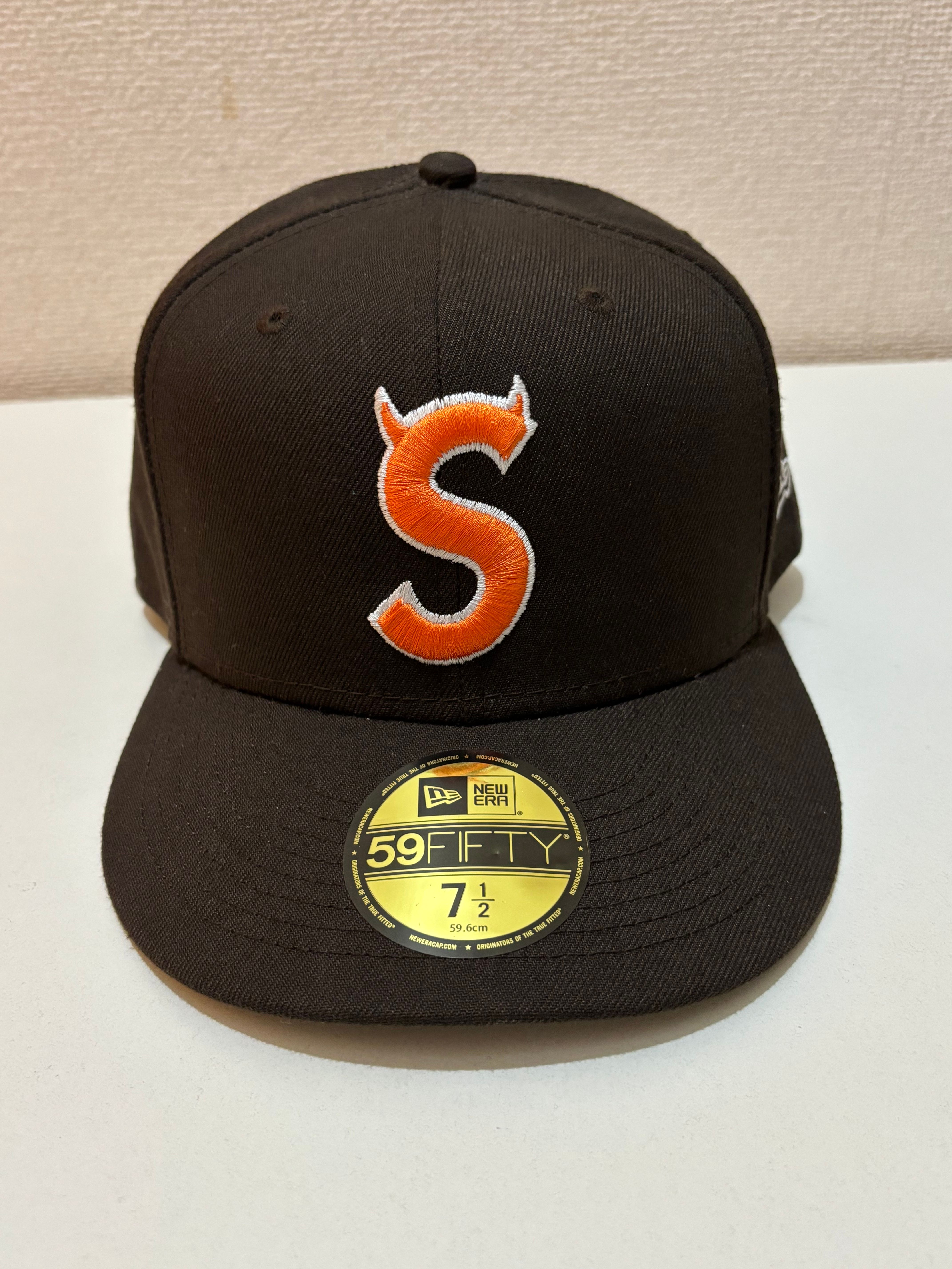 Supreme S Logo New Era "Brown" (22FW)