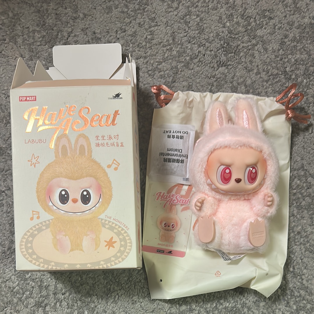 POP MART THE MONSTERS (LABUBU) Have a Seat Plush Series DADA