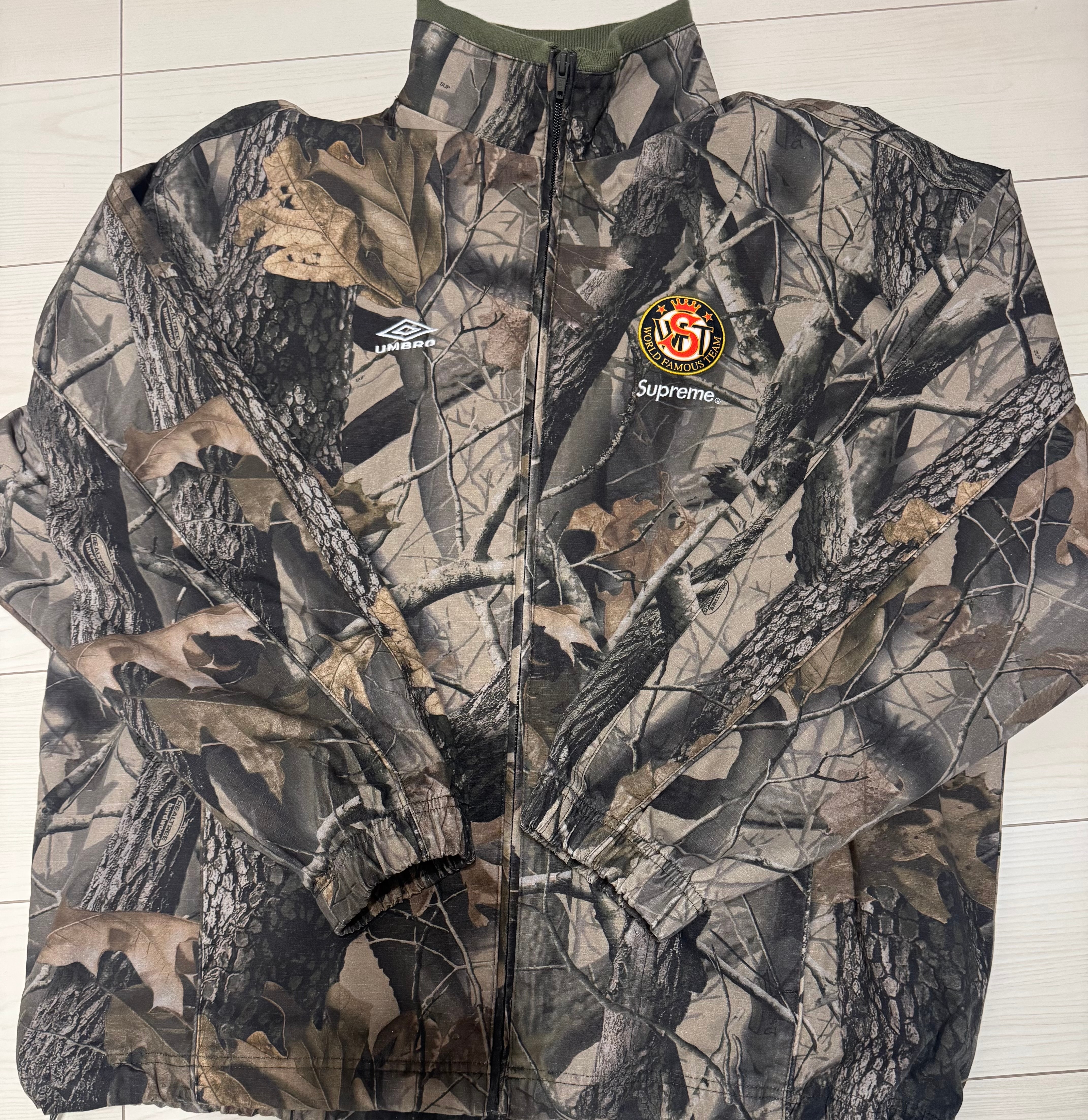 Supreme x Umbro Cotton Ripstop Track Jacket (26SS) "Realtree Hardwoods Camo"