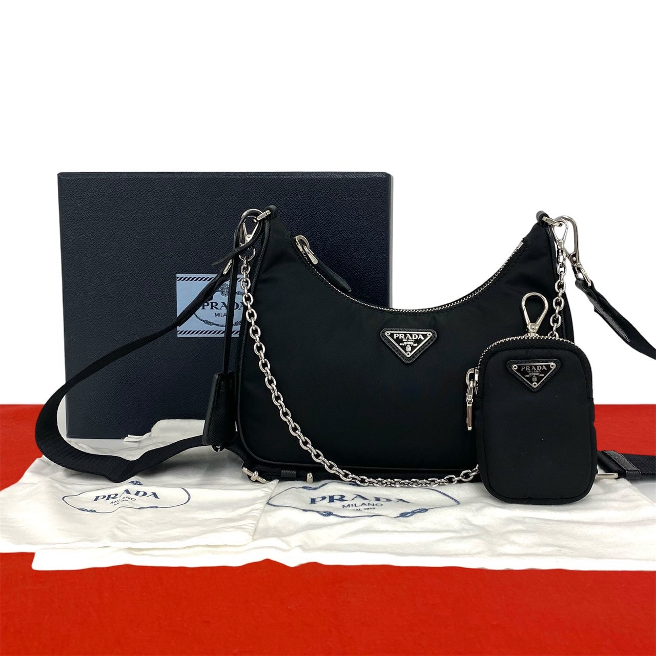PRADA プラダ 三角ロゴ 金具 ナイロン レザー ショルダーバッグ ブラック
 345-7