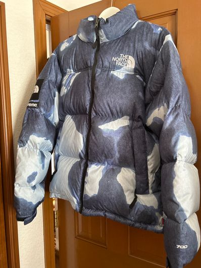 Supreme x The North Face Bleached Denim Print Nuptse Jacket "Indigo"