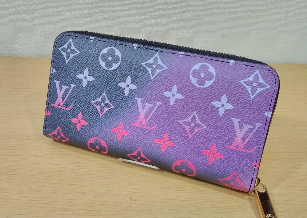 未使用に近い】ルイヴィトン ジッピー・ウォレット モノグラム