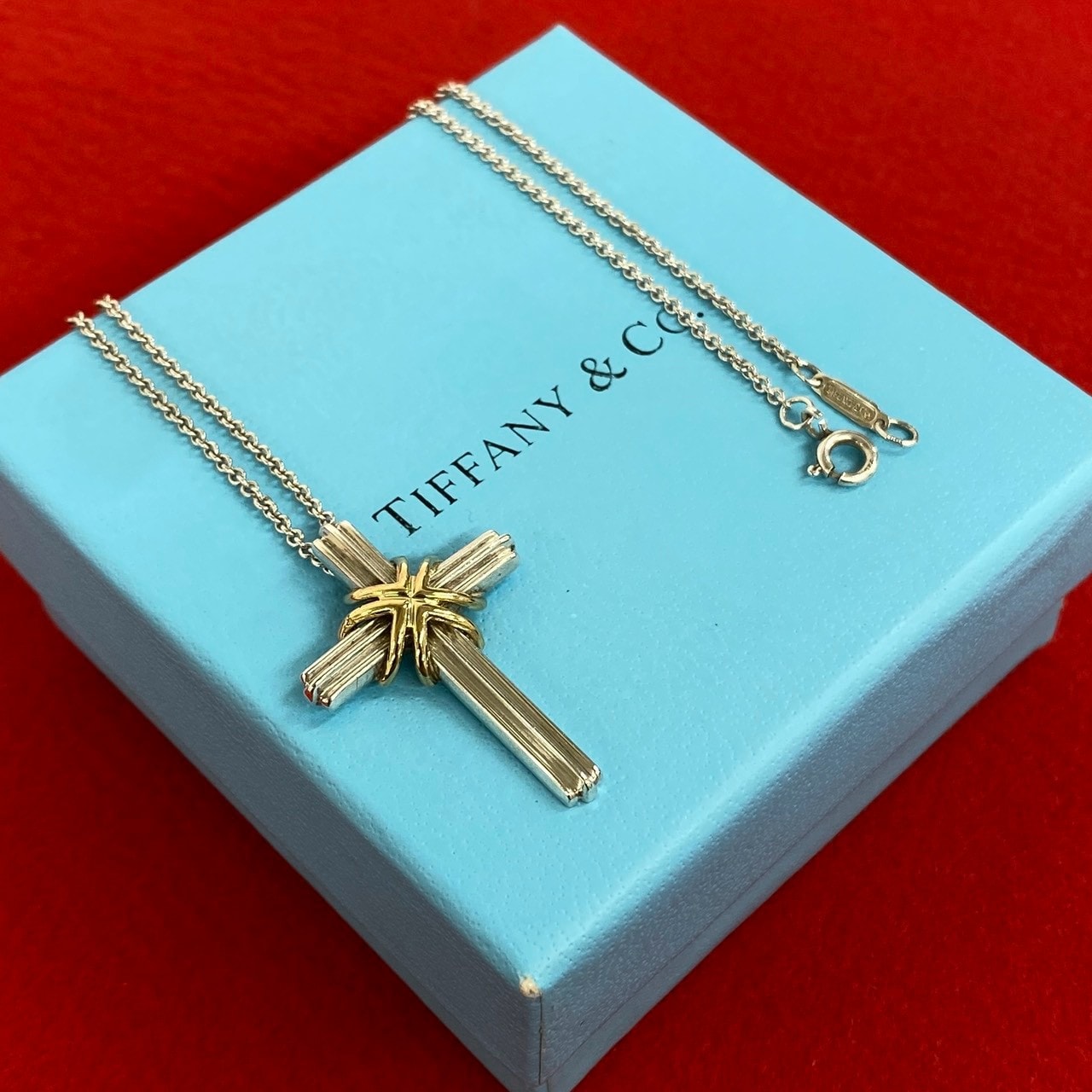 TIFFANY&Co. ティファニー シグネチャー クロス ネックレス シルバー925 K18イエローゴールド ネックレス シルバー
 47470