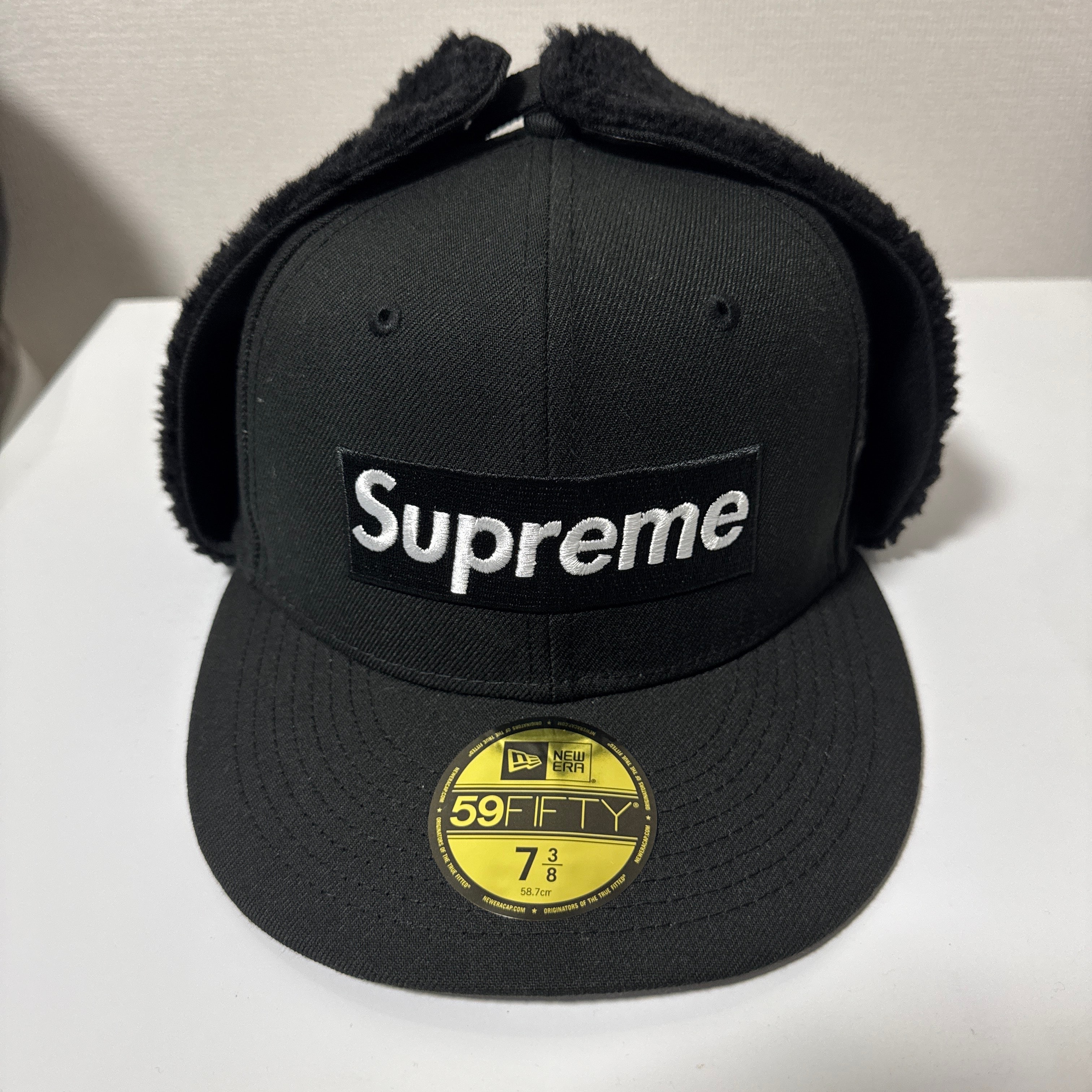 Supreme Earflap Box Logo New Era "Black"