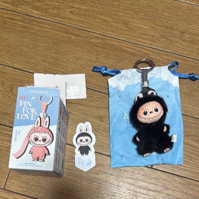 POP MART THE MONSTERS (LABUBU) Pin for Love Series-Vinyl Plush Pendant (N-Z) R