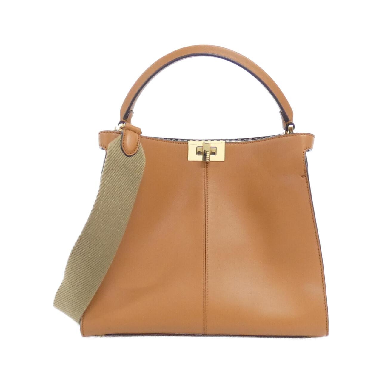フェンディ ピーカフォン ショルダーバッグ レザー 8M0442 ベージュ ユニセックス FENDI  中古 FENDI（フェンディ） ピーカフォン ショルダーバッグ レザー 8M0442
