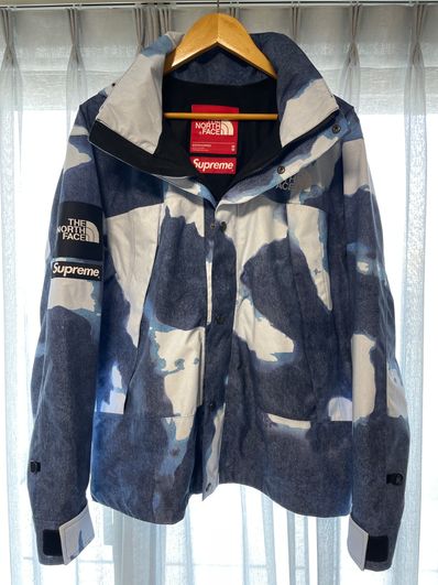 Supreme x The North Face Bleached Denim Print Mountain Jacket "Indigo"