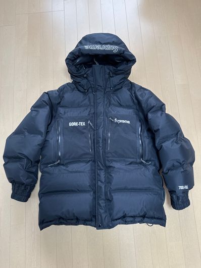 Supreme GORE-TEX 700-Fill Down Parka "Black"