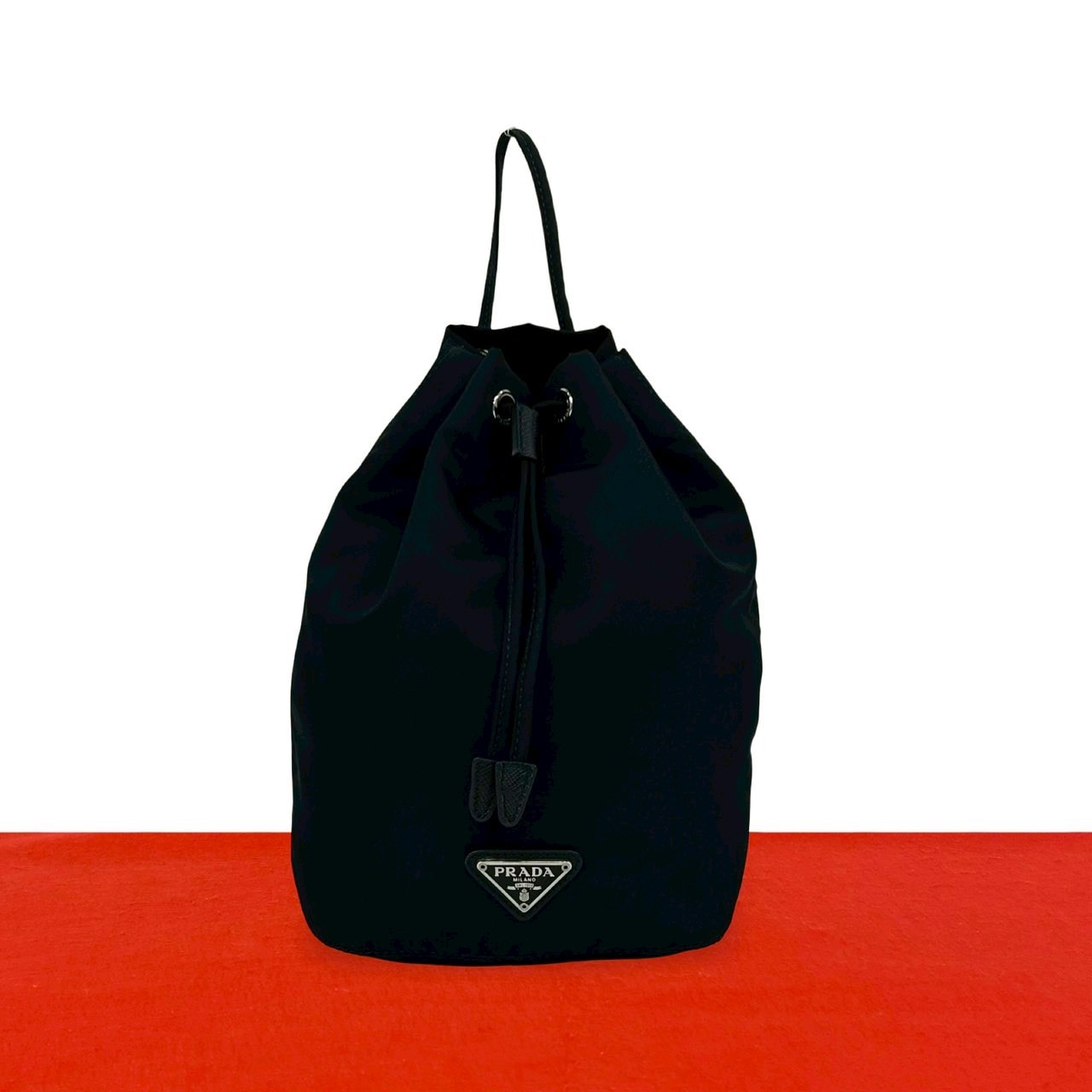 PRADA プラダ 三角ロゴ 金具 ナイロン レザー ハンドバッグ ブラック
 90818