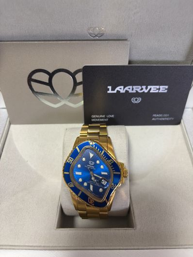 LAARVEE "Gold/Blue" LAARVEE PEA001
