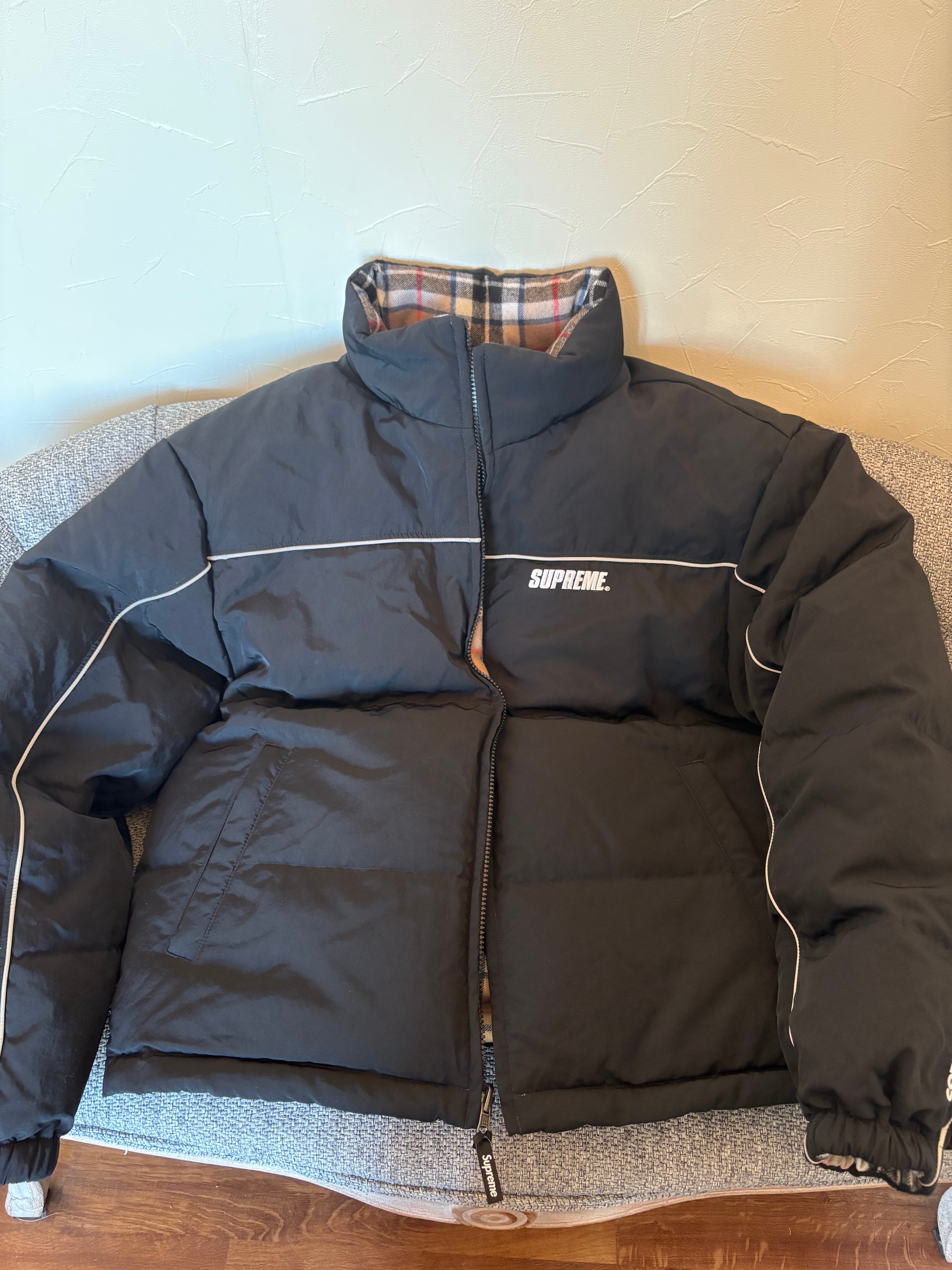 シュプリーム リバーシブル パファー ジャケット "ブラック"