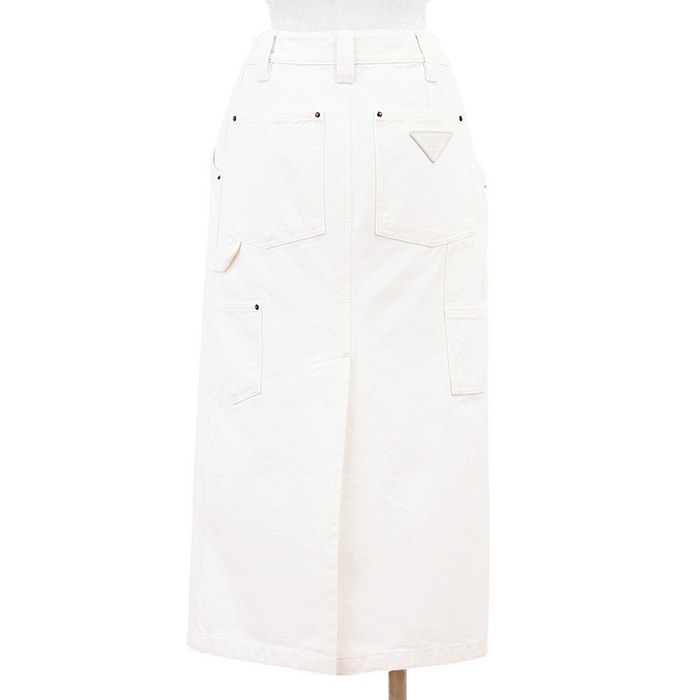 【美品】PRADA プラダ デニムスカート サイズ 38 レディース トライアングル ロゴプレート コットン100% ボトムス ホワイト 白 ルーマニア製