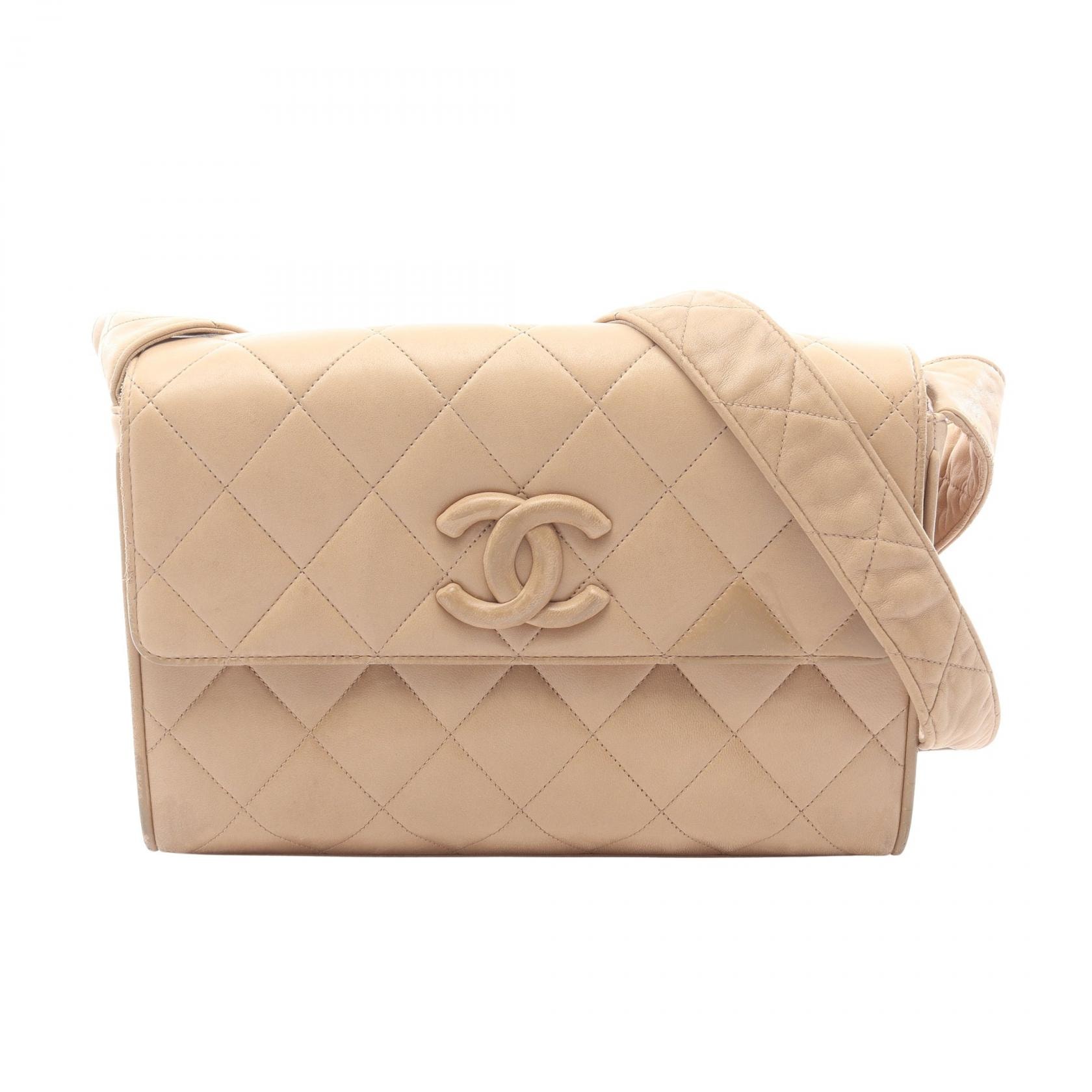 シャネル CHANEL マトラッセ ショルダーバッグ バッグ ラムスキン(羊革) レディース ベージュ系 【中古】
