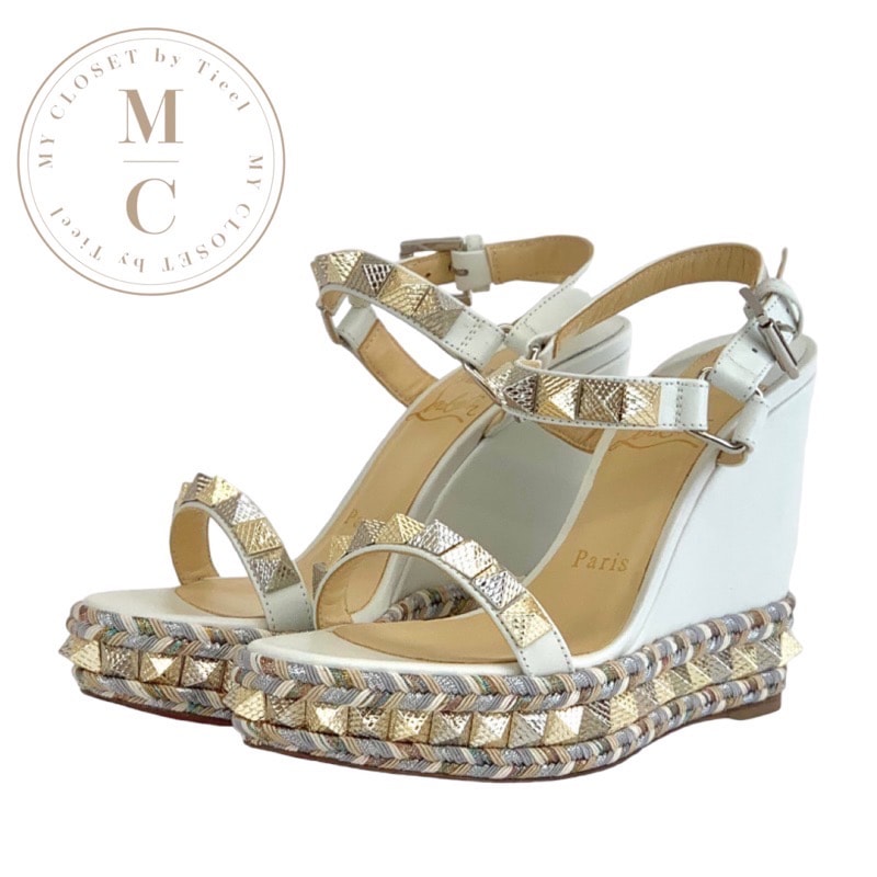 クリスチャンルブタン Christian Louboutin ピラクロウ サンダル 靴 シューズ レザー ホワイト シルバー ゴールド 未使用 スタッズ ウェッジソール