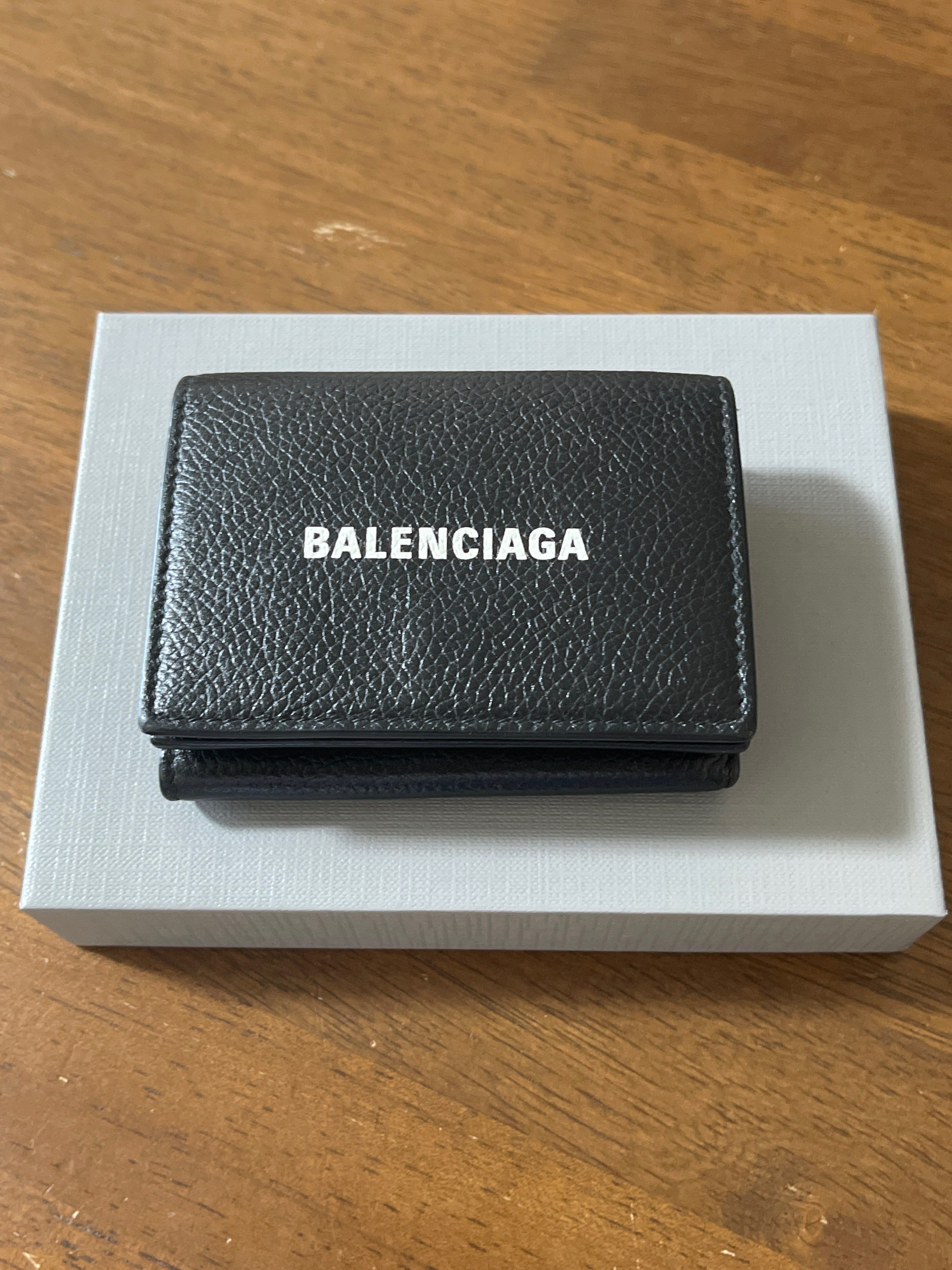BALENCIAGA Cash Mini Wallet Grained Calfskin "Black/White"