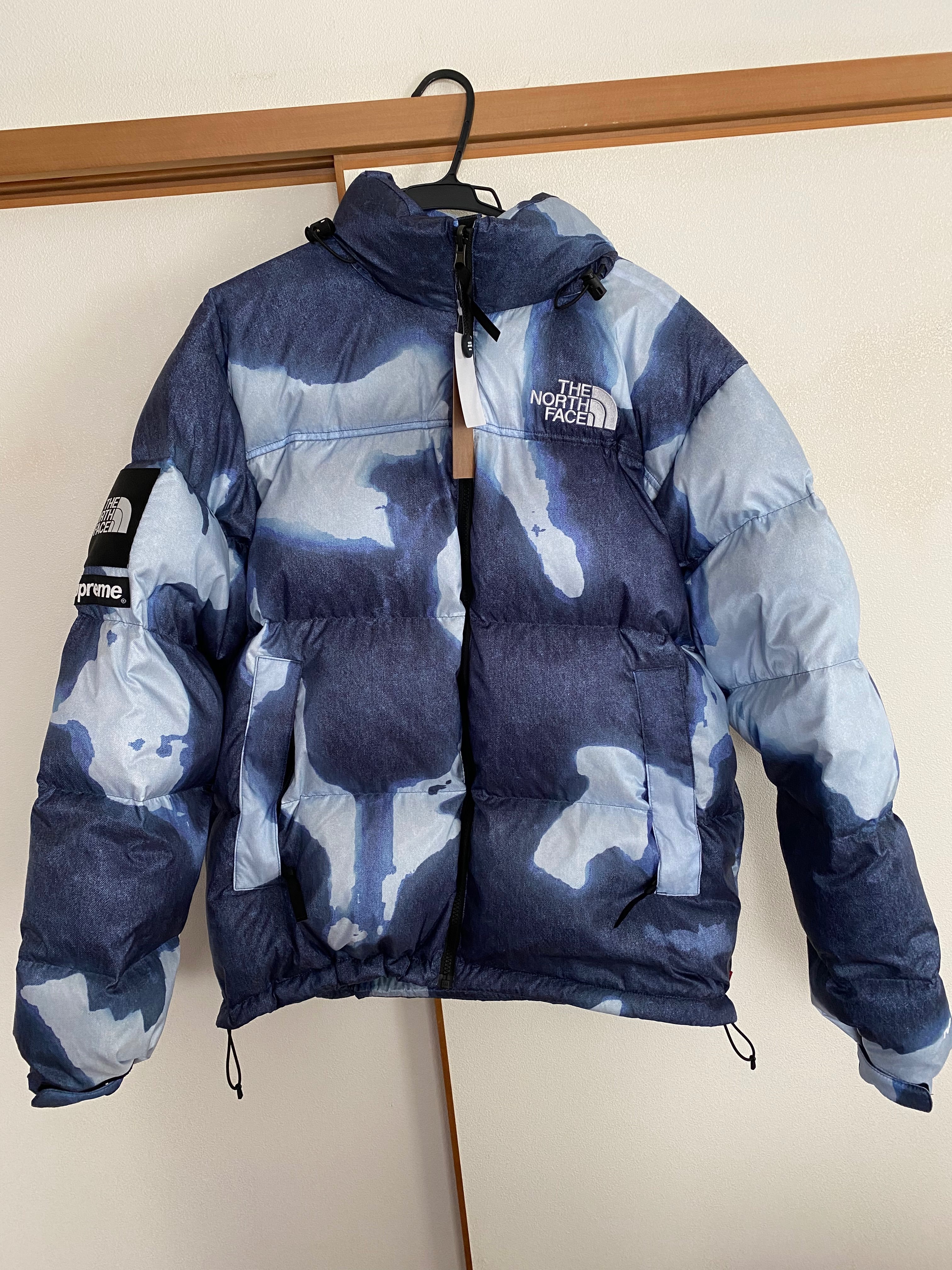 Supreme x The North Face Bleached Denim Print Nuptse Jacket "Indigo"