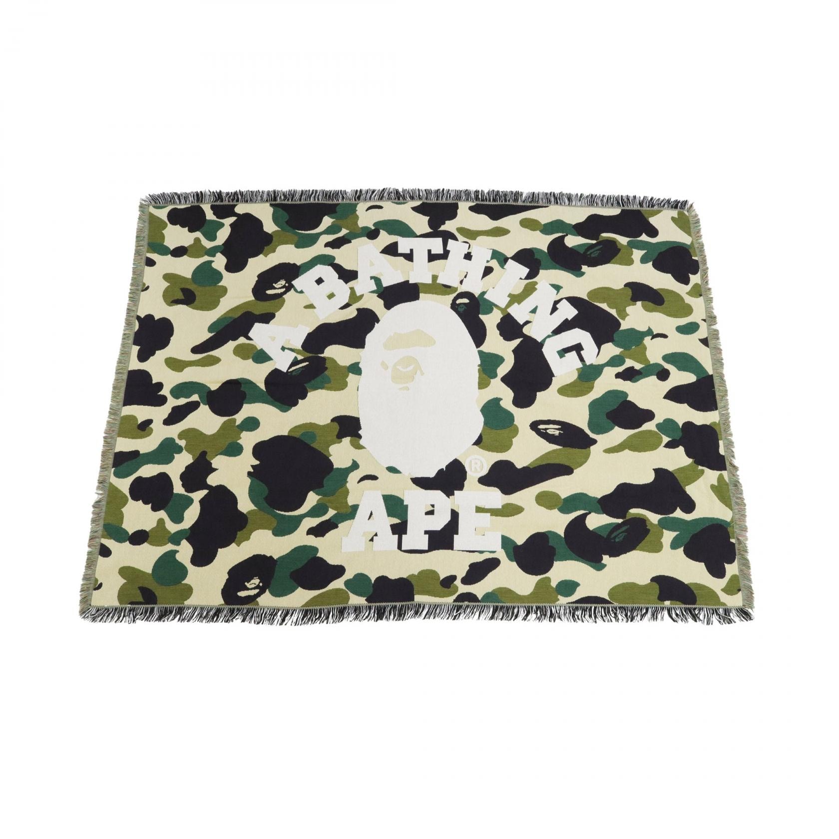 アベイシングエイプ A BATHING APE 1ST CAMO JACQUARD BLANKET アクセサリー ポリエステル レディース ベージュ系 / カーキ系 / マルチカラー QK69851L80192002 【中古】