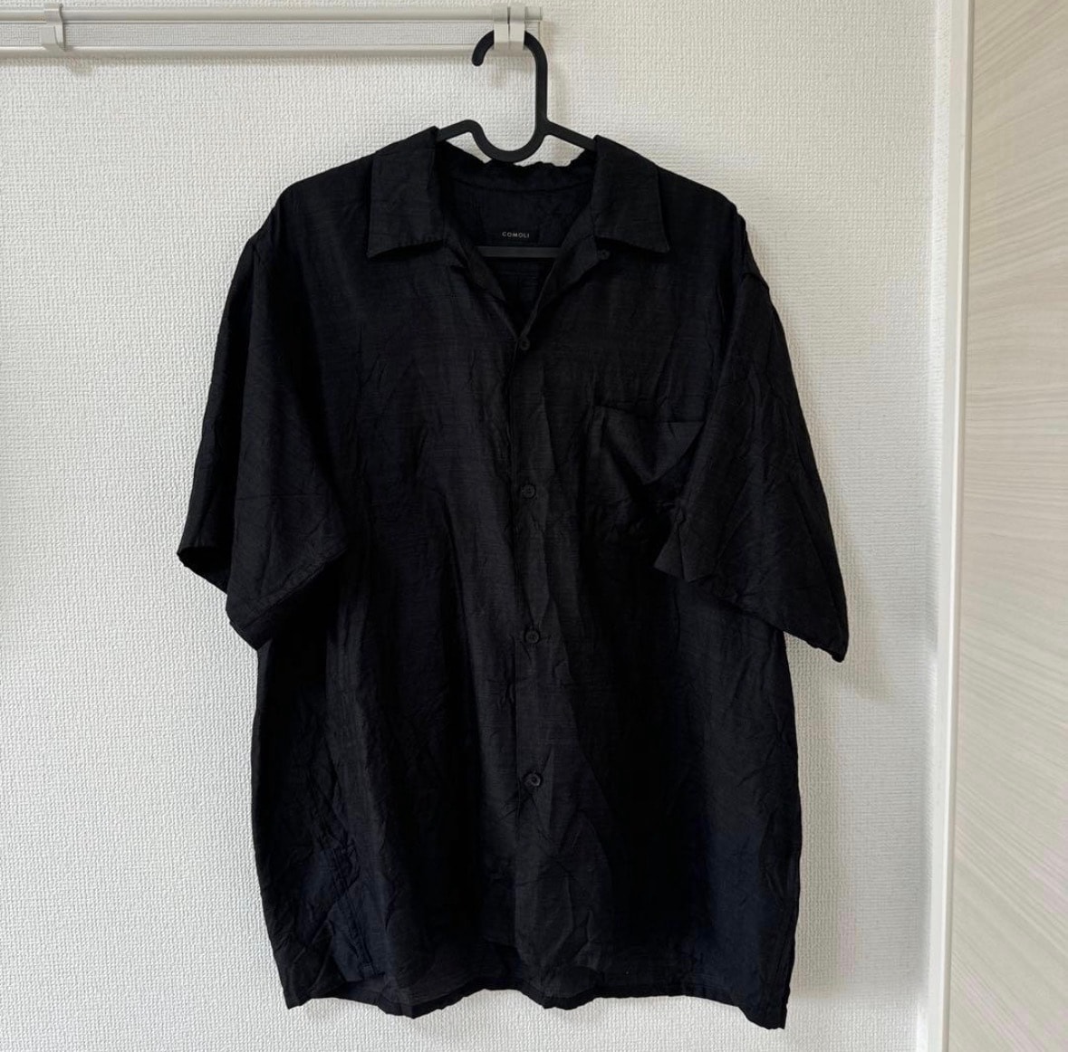 COMOLI Wool Silk Short Sleeve Open Collar Shirt "Chacoal"