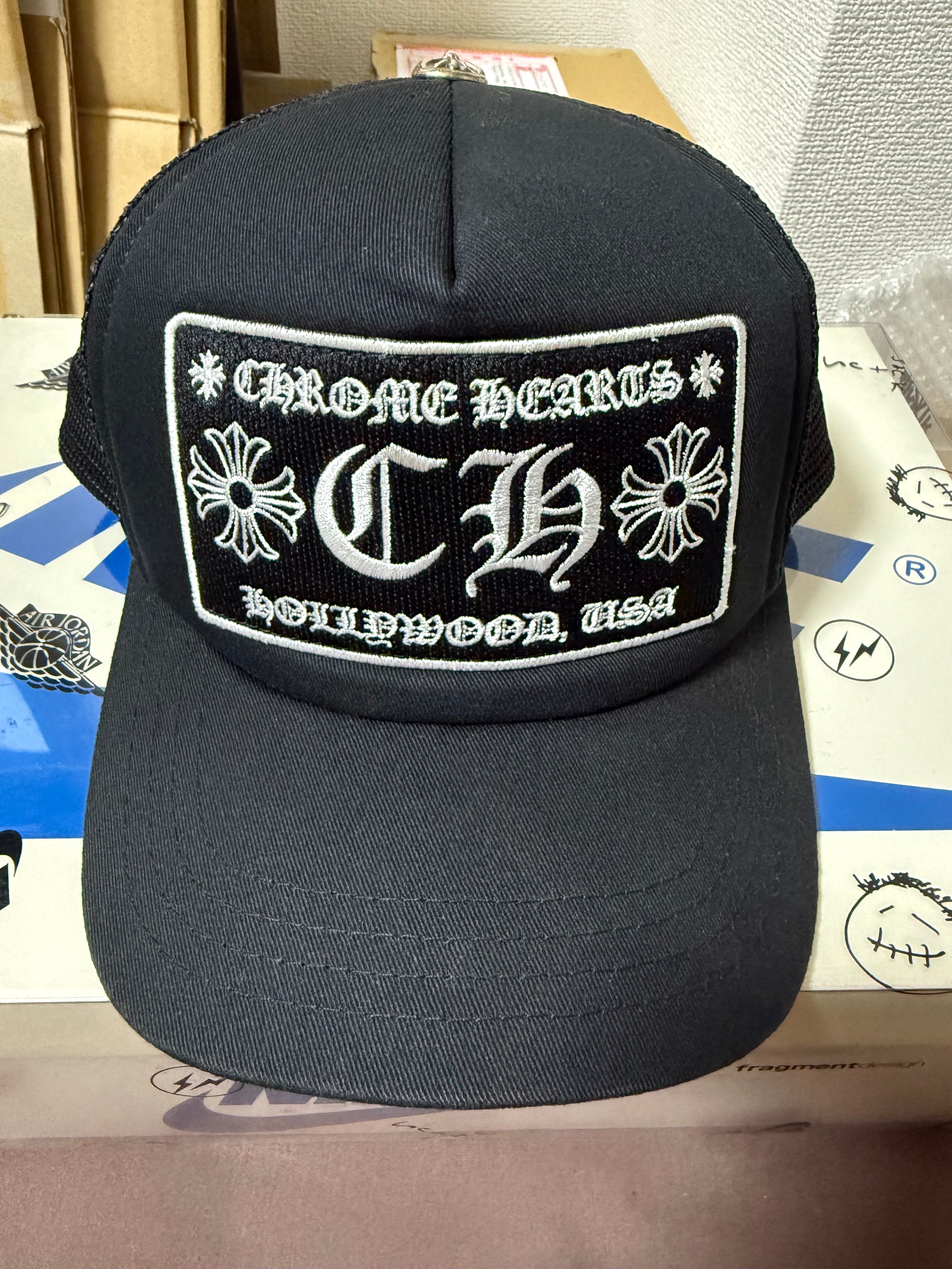 クロムハーツ トラッカー キャップ CH "ブラック"