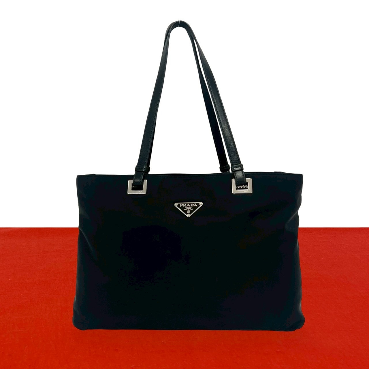 B (目立った傷や汚れなし)】PRADA プラダ 三角ロゴ 金具 ナイロン