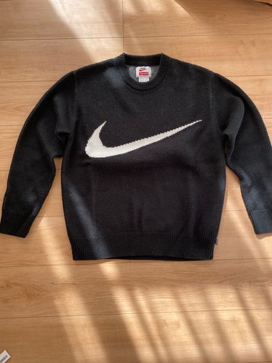 Supreme / Nike Swoosh Sweater "Black"