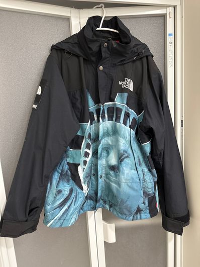 Supreme x The North Face Statue of Liberty Mountain Jacket "Black"