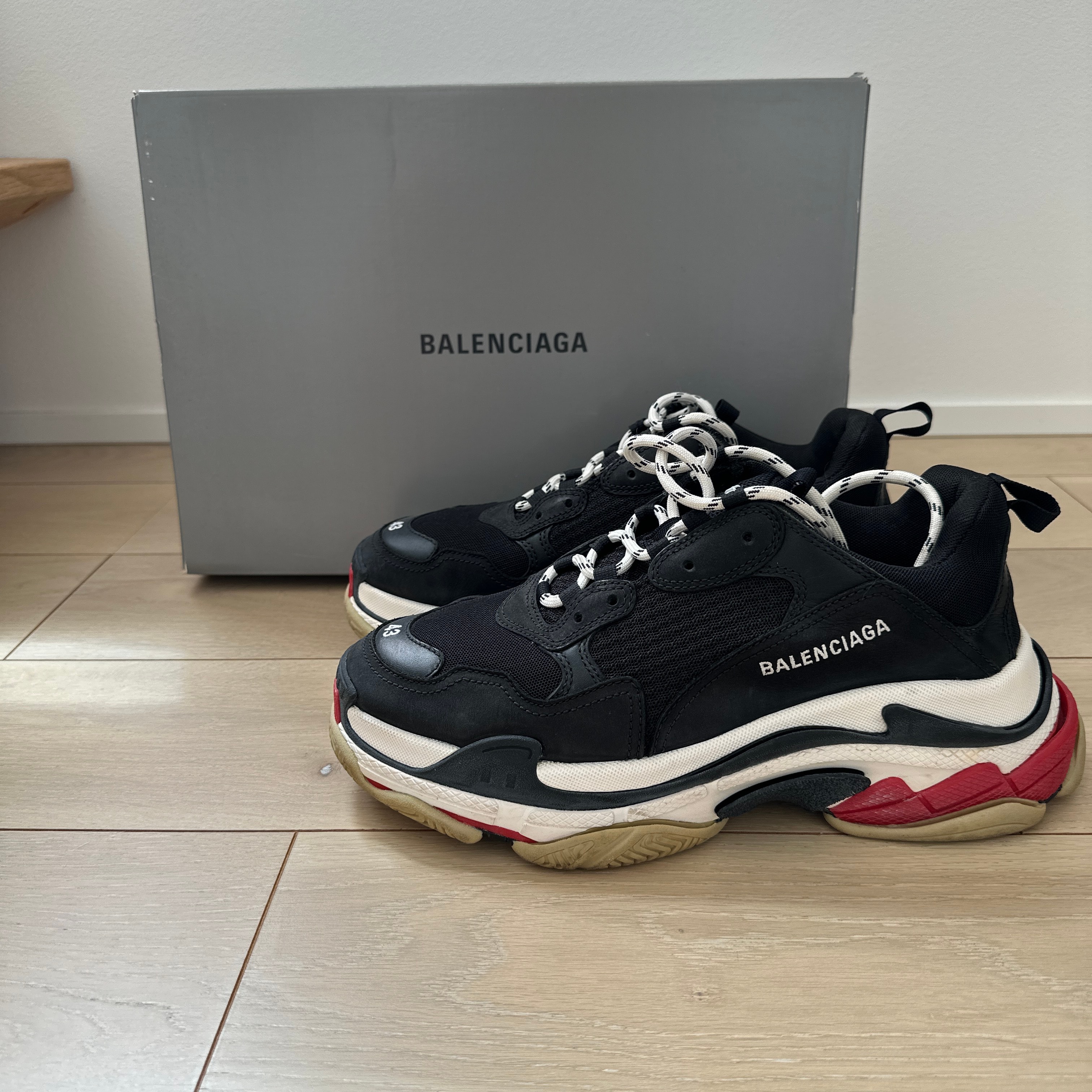 BALENCIAGA Triple S "Black/Red/White"