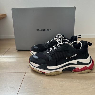BALENCIAGA Triple S "Black/Red/White"