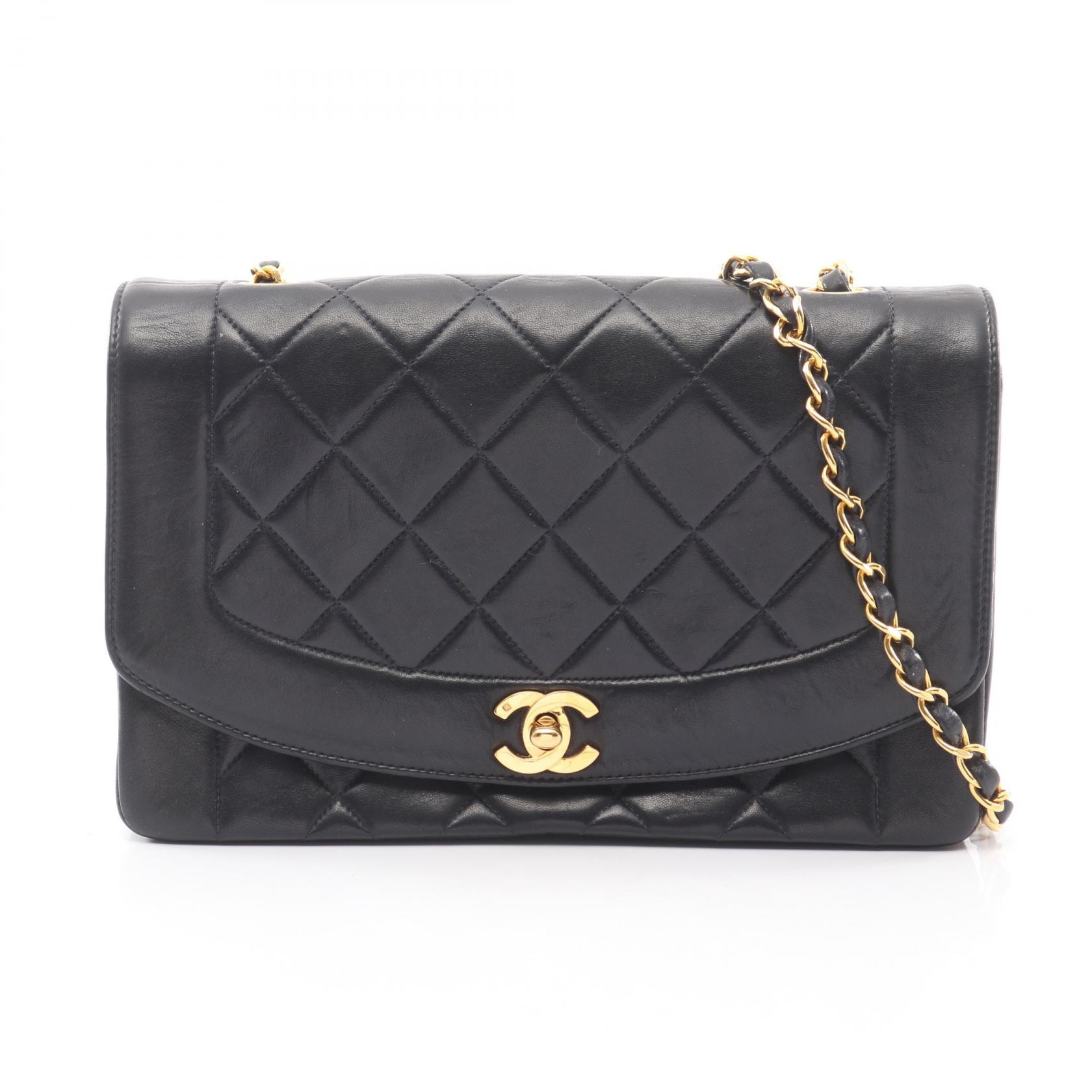 シャネル CHANEL マトラッセ ダイアナフラップ ショルダーバッグ バッグ ラムスキン(羊革) レディース ブラック系 【中古】