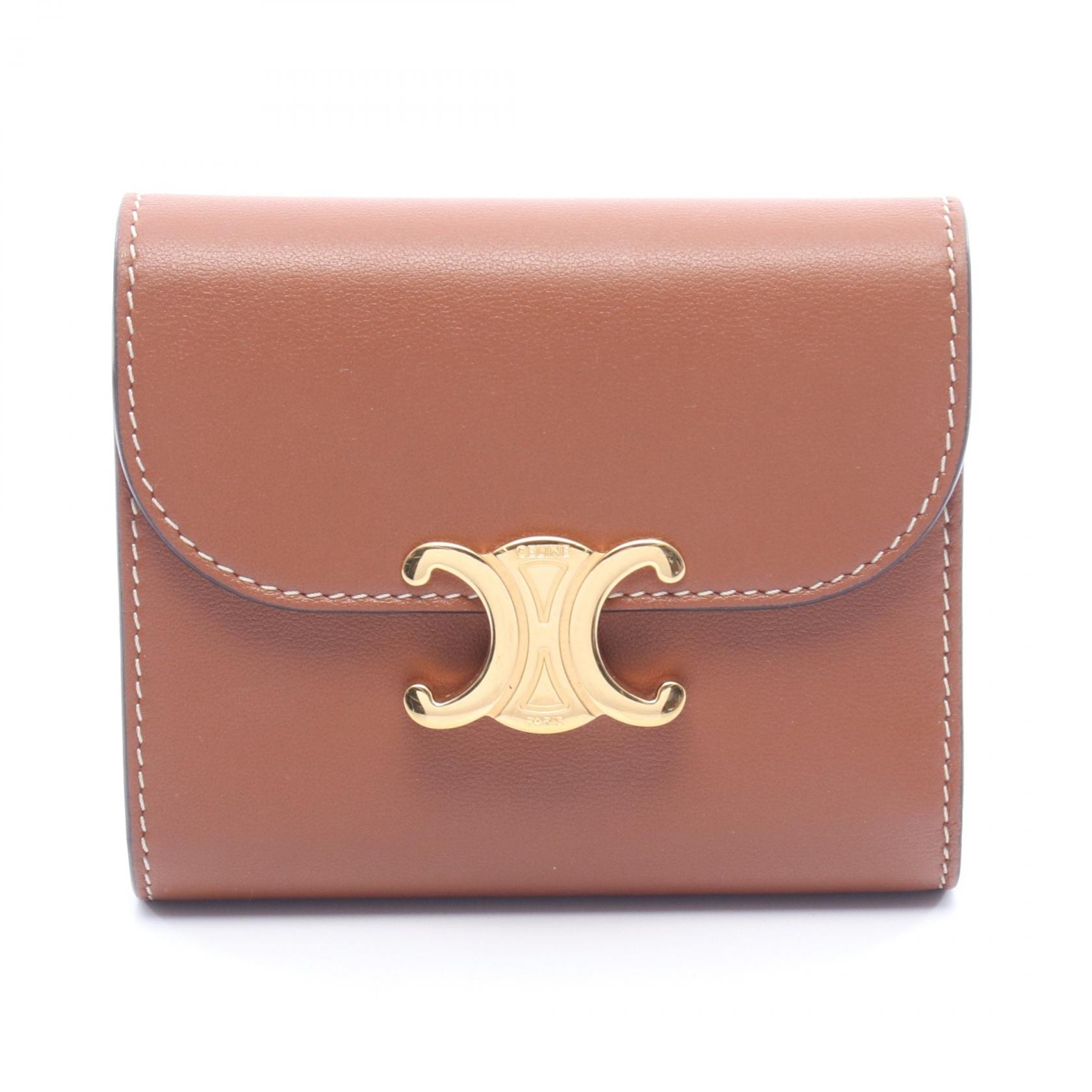 CELINE セリーヌ/トリオンフフォールデッドコンパクト財布/ブラウン/10D722BZ9/SAランク/69【中古】 CELINE - CELINE セリーヌ/トリオンフフォールデッドコンパクト財布