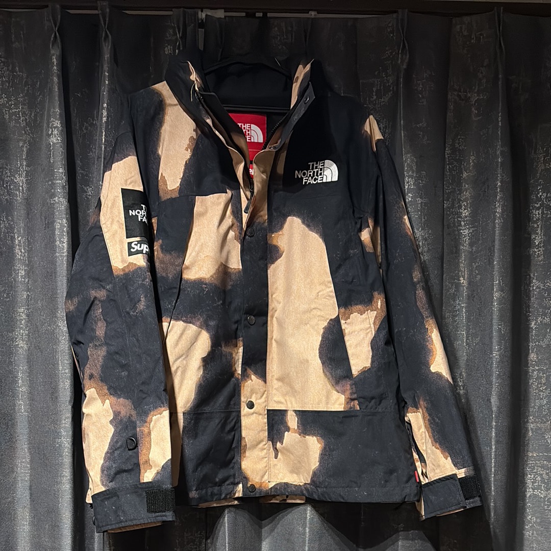 Supreme x The North Face Bleached Denim Print Mountain Jacket "Black"