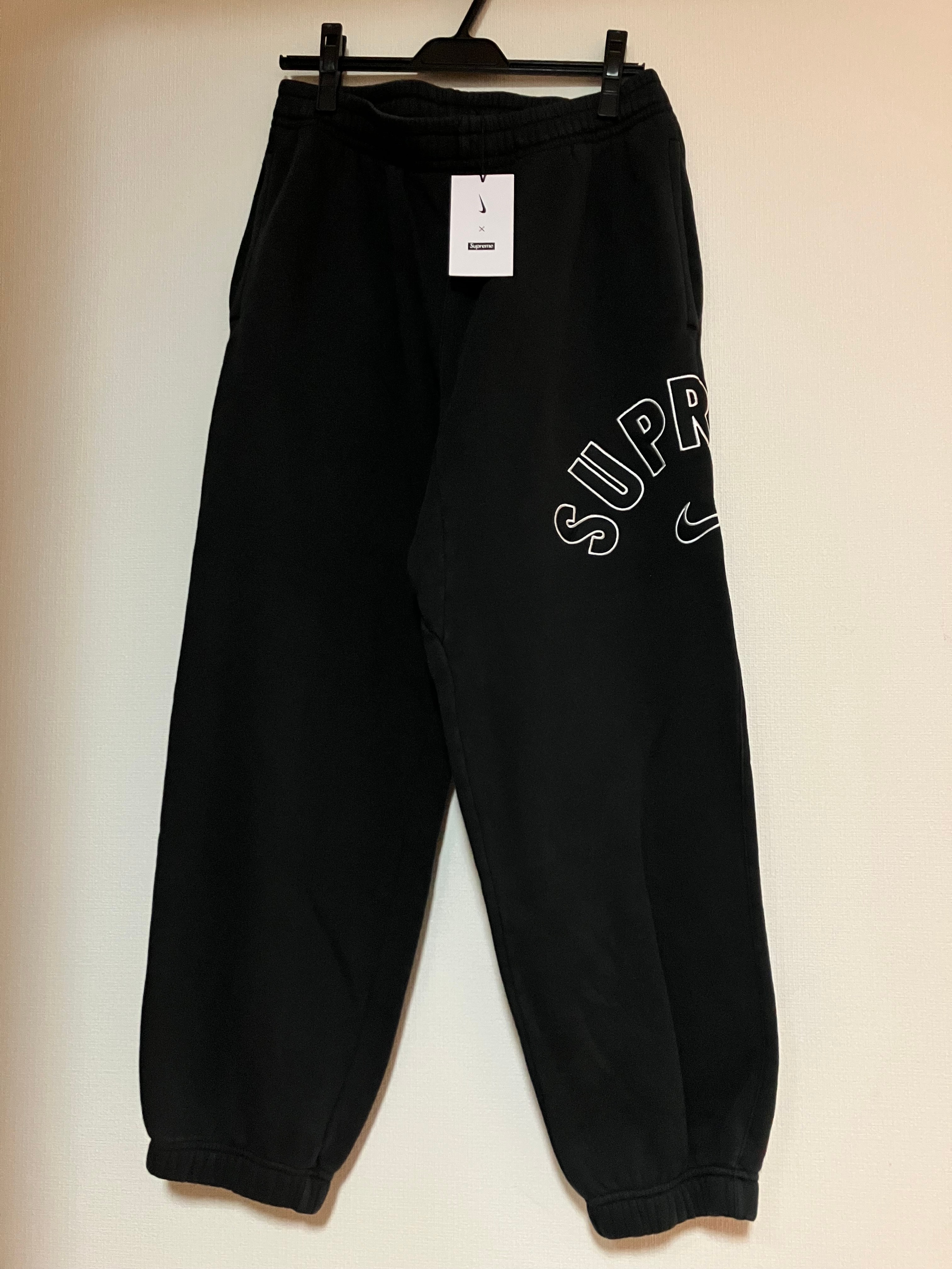 Supreme / Nike Arc Sweatpant "Black"