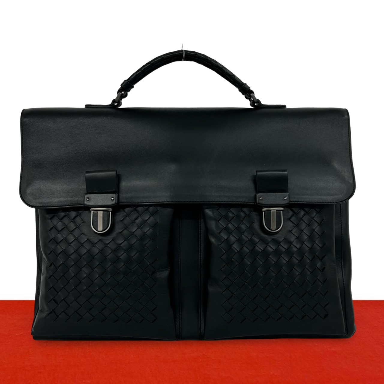BOTTEGA VENETA ボッテガヴェネタ イントレチャート レザー ビジネスバッグ ブラック
 06609