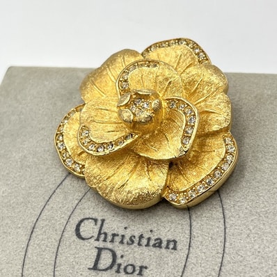 Christian Dior(クリスチャンディオール)ヴィンテージ フラワー ブローチ ラインストーン ゴールド レディース 箱付き【中古】