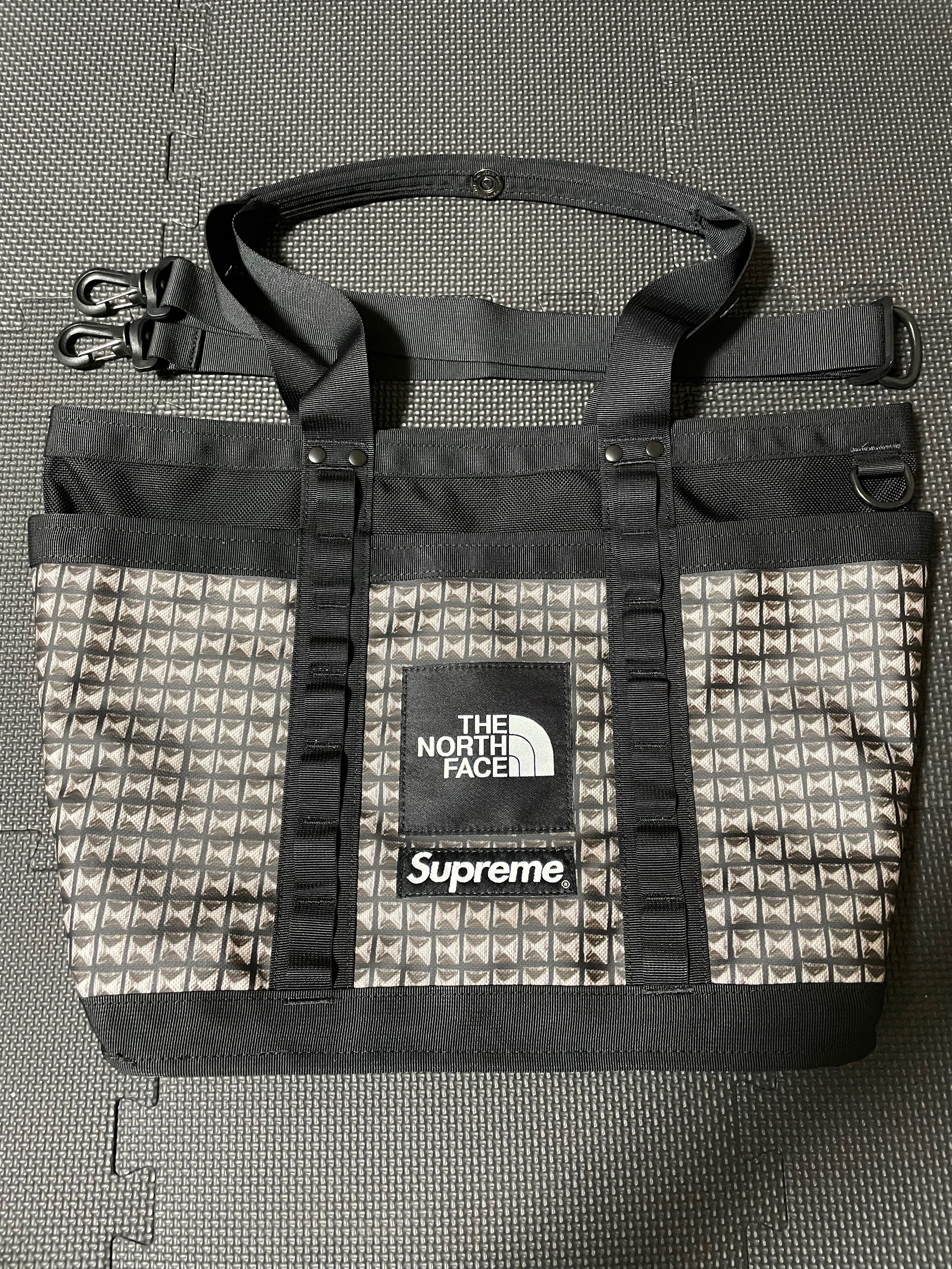 Supreme x The North Face Studded Explore Utility Tote. 17L. "Black" NM82125I