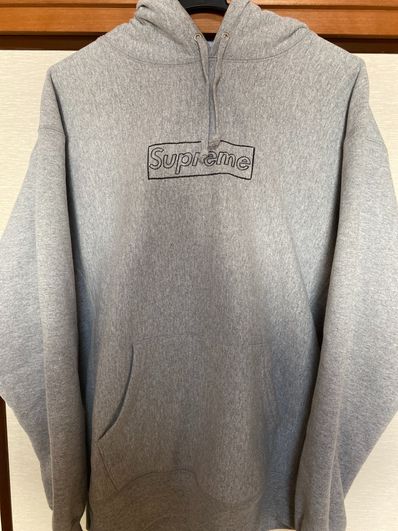 Supreme KAWS Chalk Logo Hooded Sweatshirt "Grey"(2021)