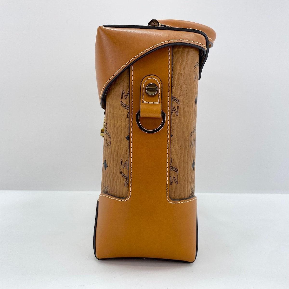 C (やや傷や汚れあり)】エム・シー・エム MCM ショルダーバッグ【中古