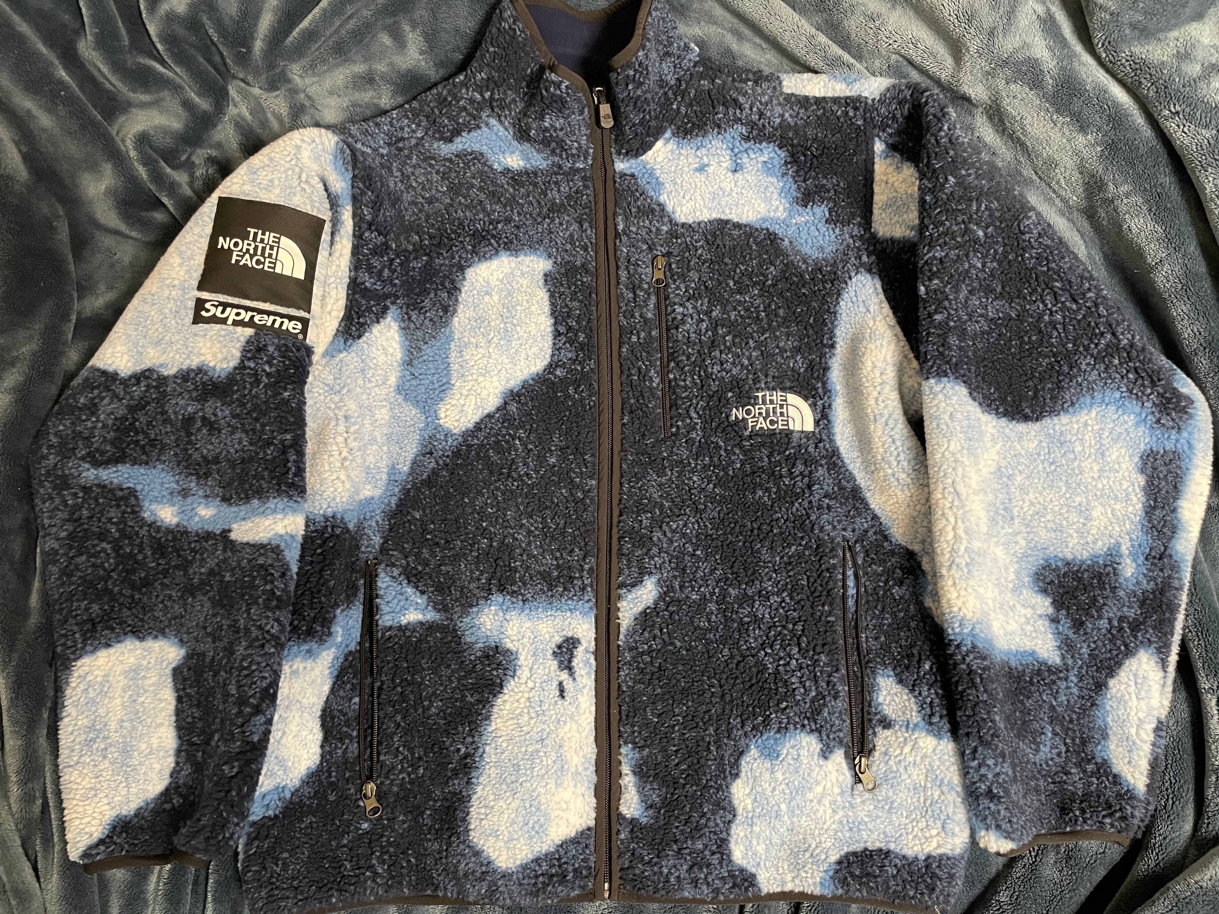 Supreme x The North Face Bleached Denim Print Fleece Jacket "Indigo"