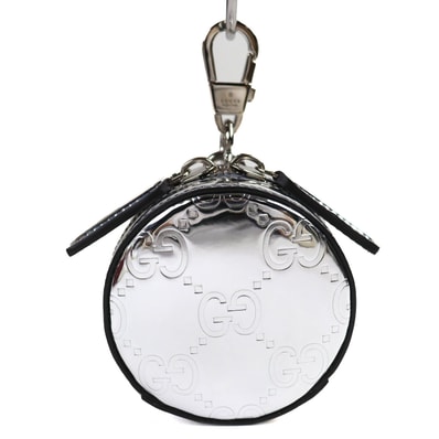 未使用品 グッチ GG柄 パテントレザー 丸型 ポーチ シルバー 812339