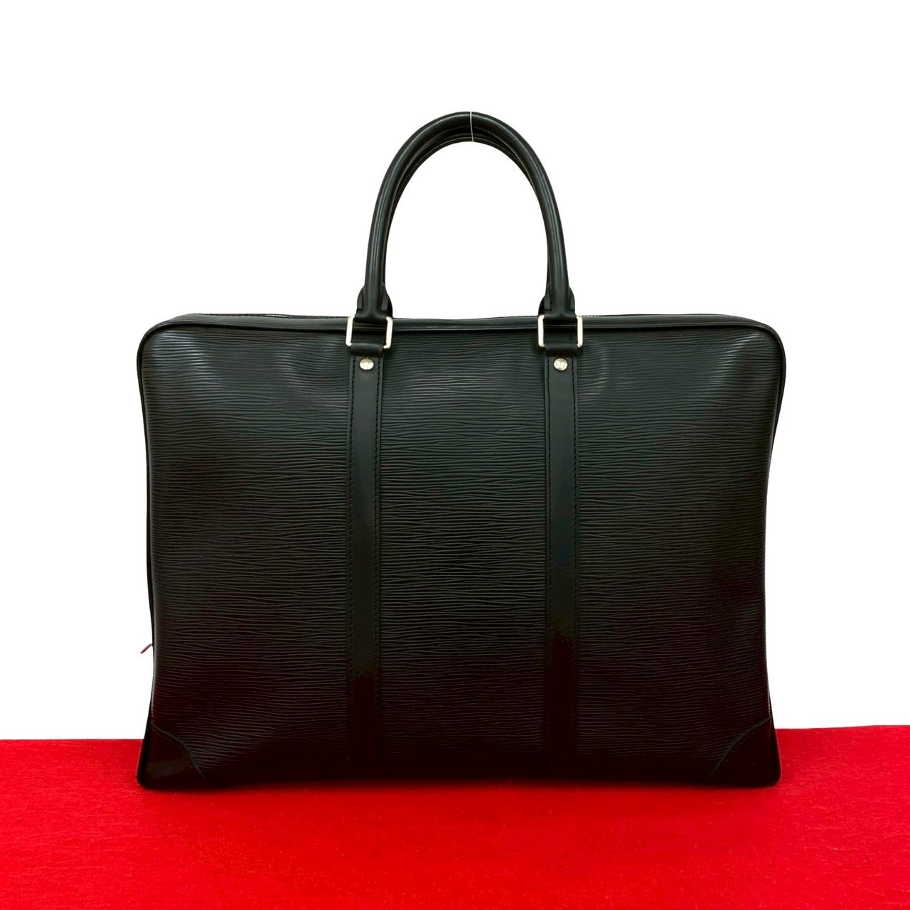 LOUIS VUITTON ルイヴィトン ポルトドキュマン ヴォワヤージュ エピ エピレザー ビジネスバッグ ブラック
19726