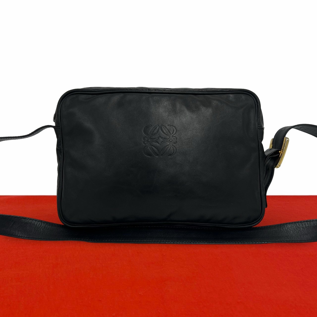 LOEWE ロエベ アナグラム ロゴ レザー ショルダーバッグ ブラック
 64635