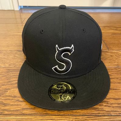 Supreme S Logo New Era "Black" (22FW)