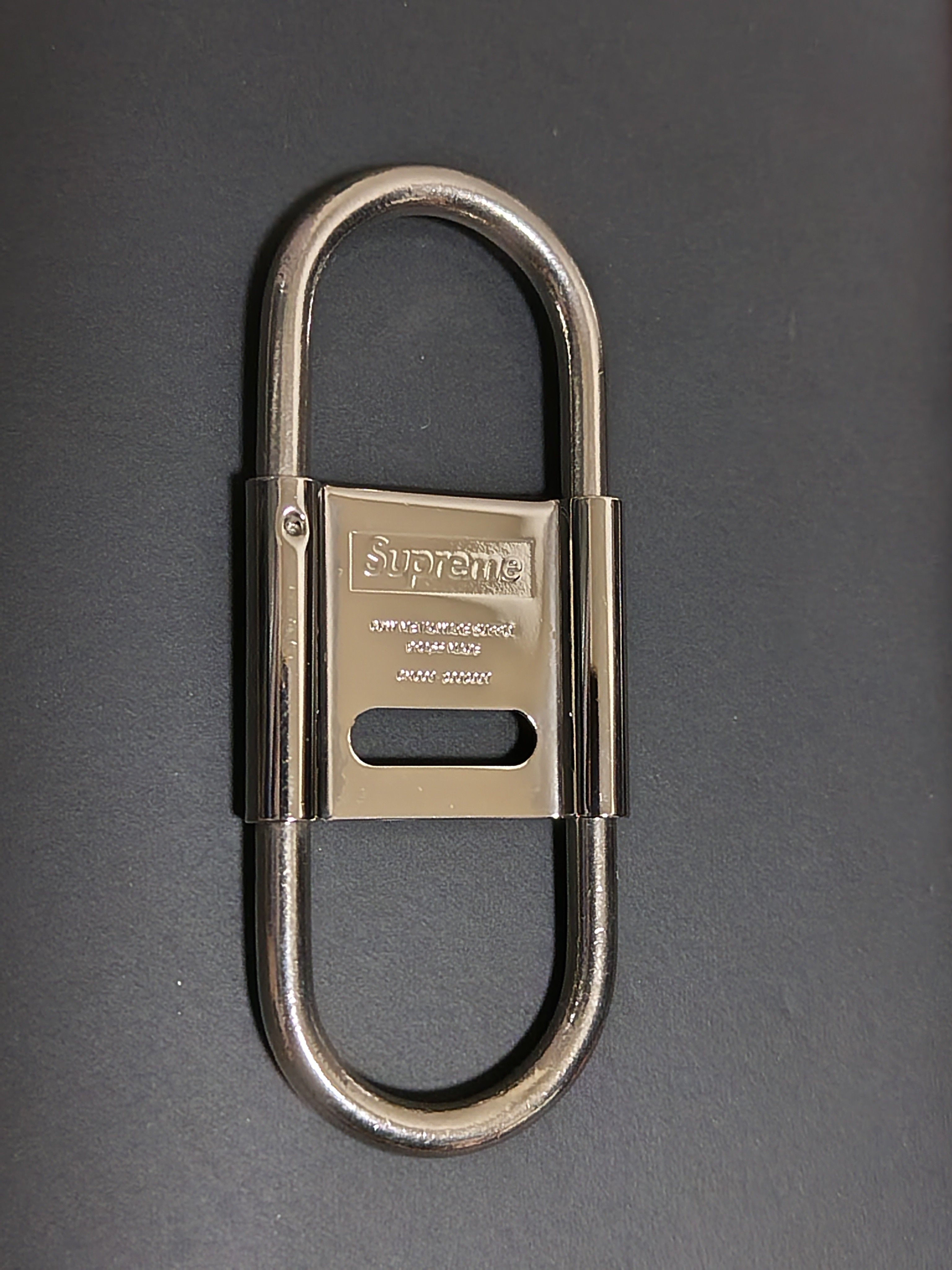 Supreme / CDW Delta Carabiner 