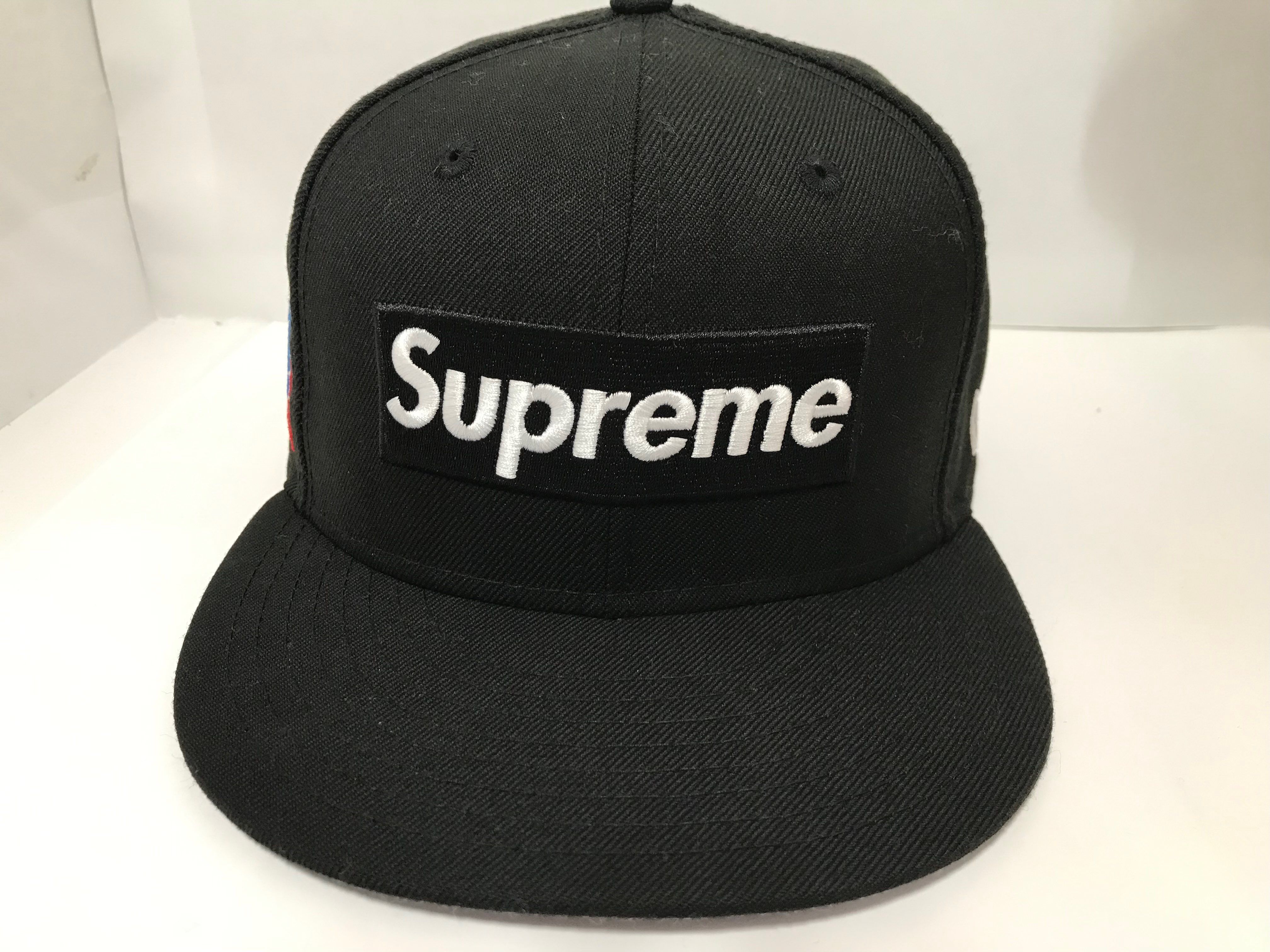 Supreme World Famous Box Logo New Era® "Black"